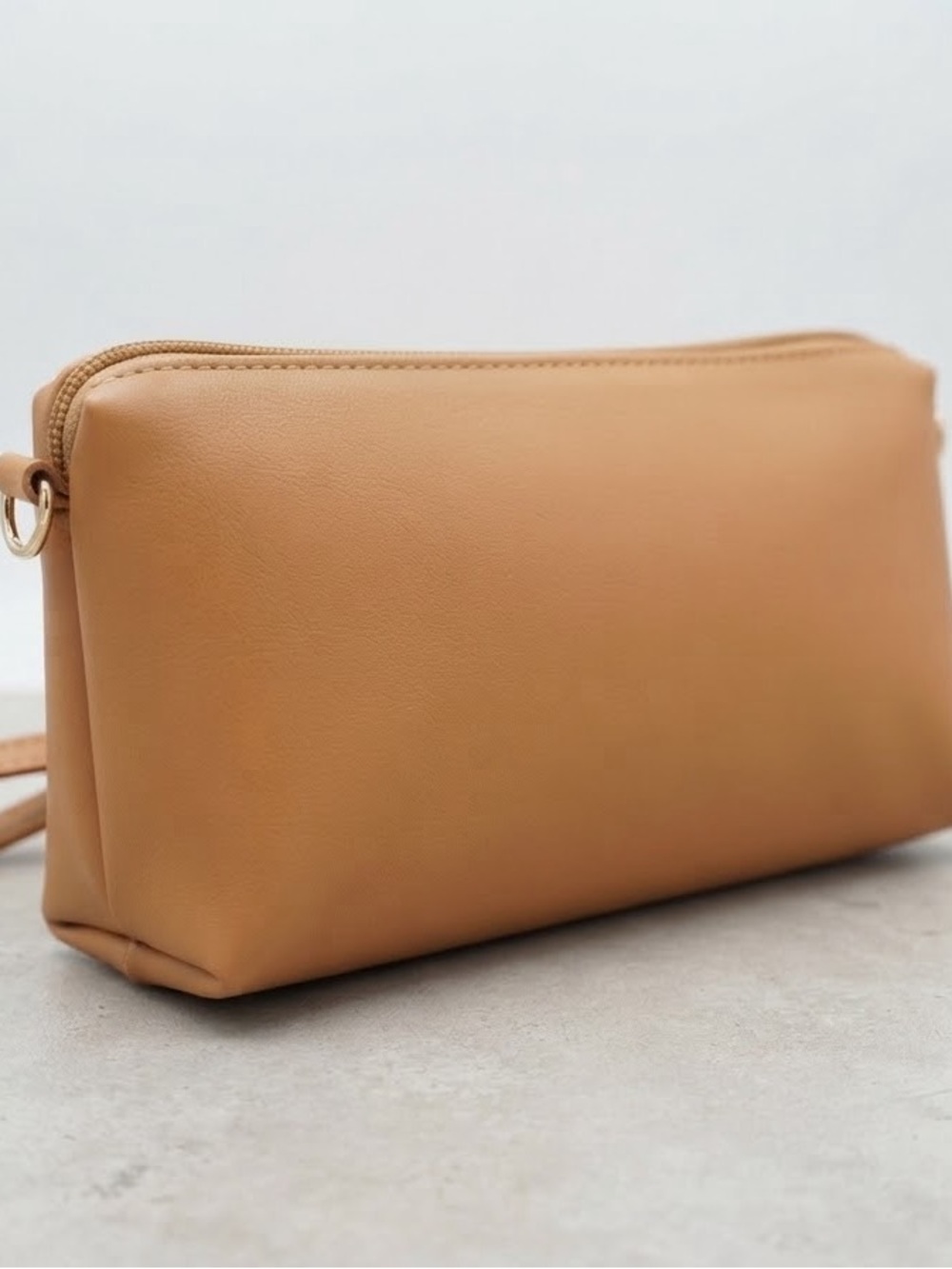 Source Unknown Tan Cosmetic Pouch